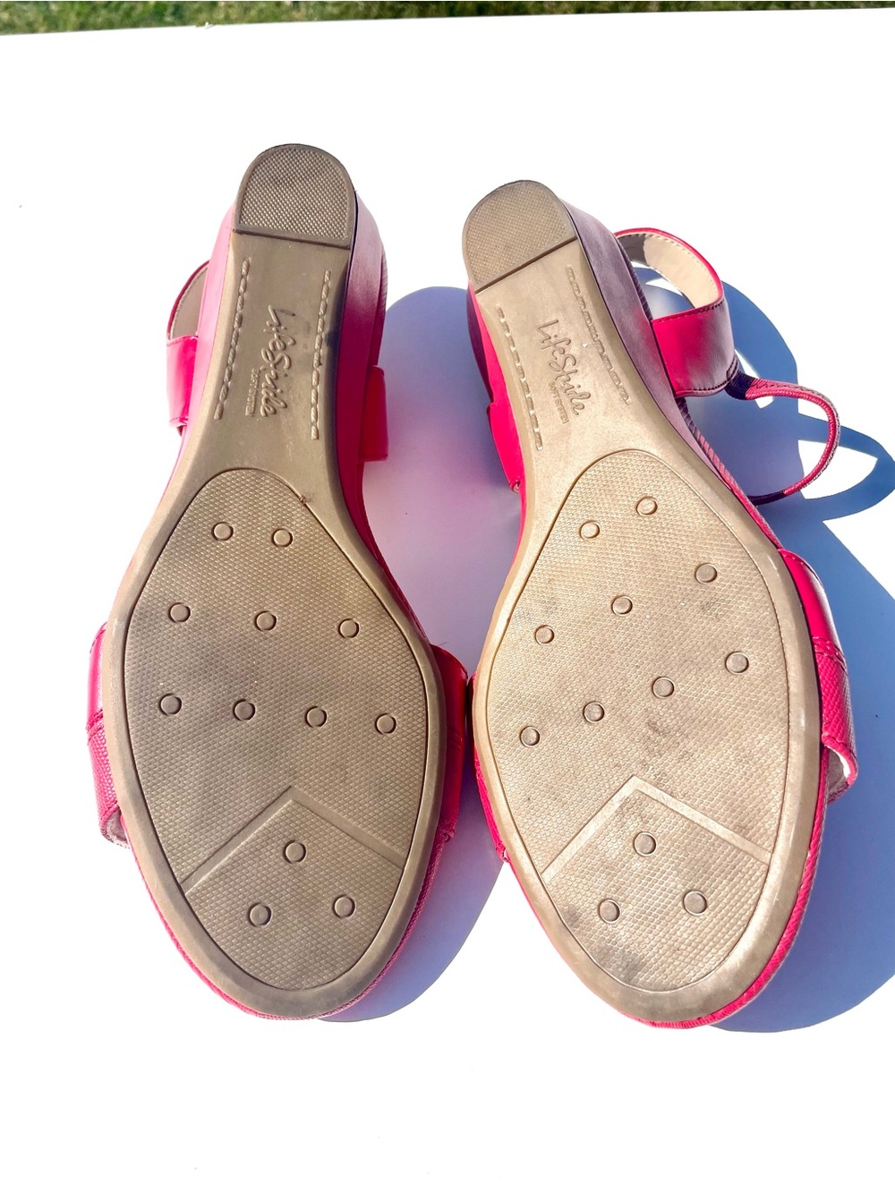LifeStride Yuma‎ Red Lizard Wedge Sandals Size 9M EXCELLENT - Picture 6 of 9